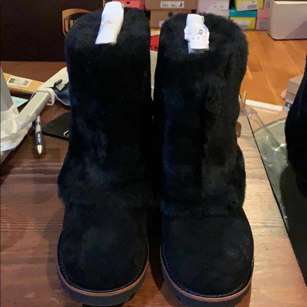 NEW UGG MAYLIN